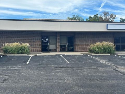 10580 Barkley Street Overland Park KS 66212