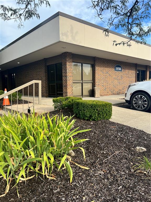 10580 Barkley Street