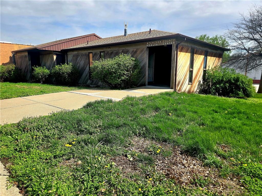 Photo of 421 Main Street, Tarkio, MO 64491 (MLS # 2632454)