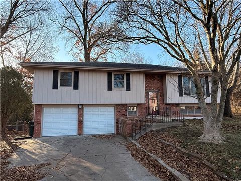 1018 S 21st Terrace Leavenworth KS 66048