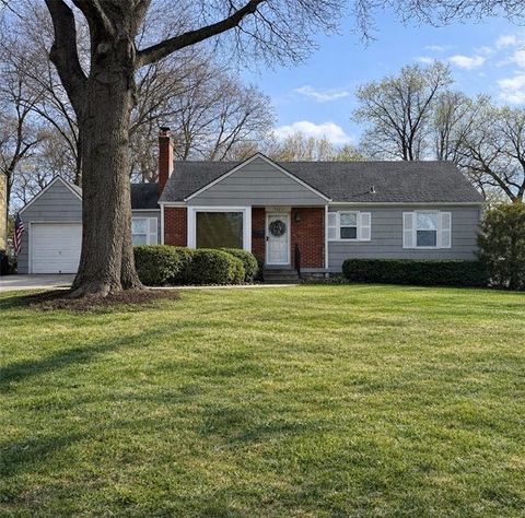 5123 CLARK Drive Roeland Park KS 66205