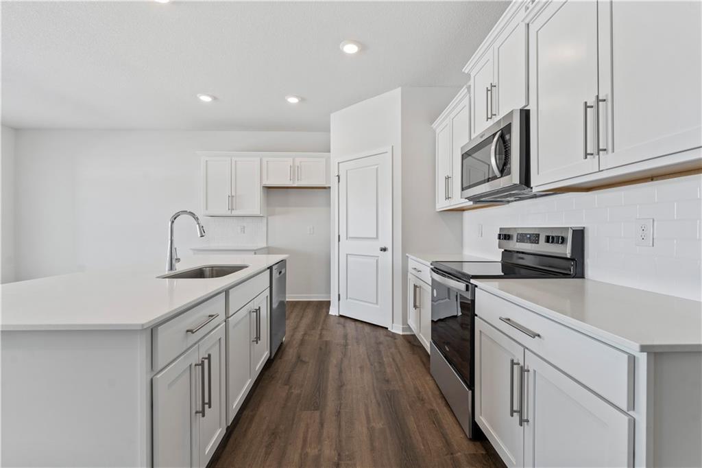 2210 Creek View Lane