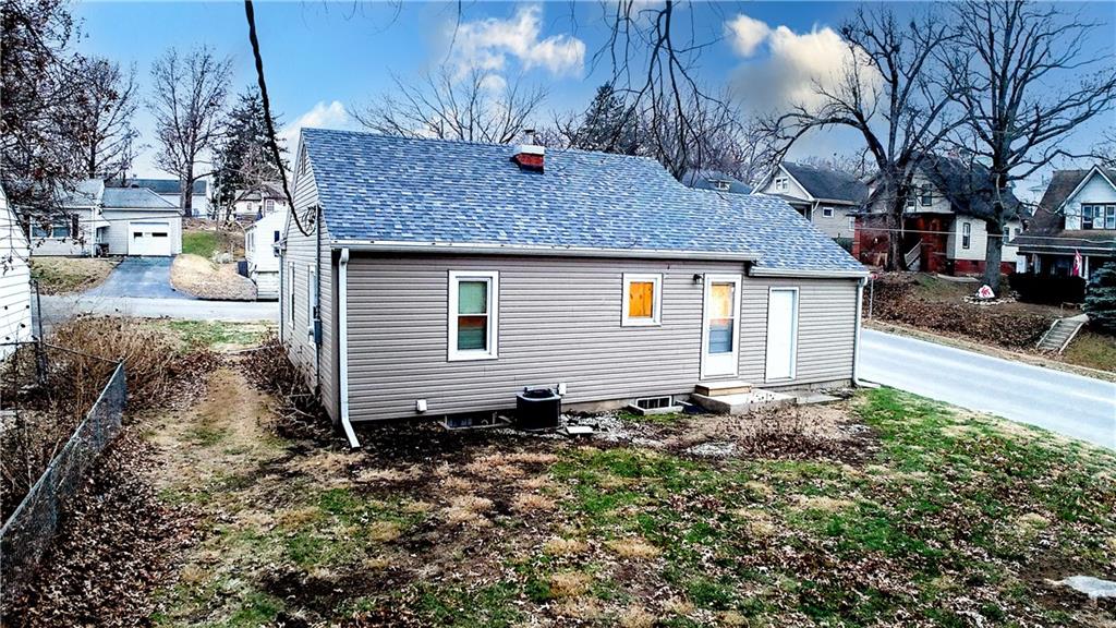 St Joseph, Missouri 64507, United States, 2 Bedrooms Bedrooms, ,1 BathroomBathrooms,Residential,Active,256303