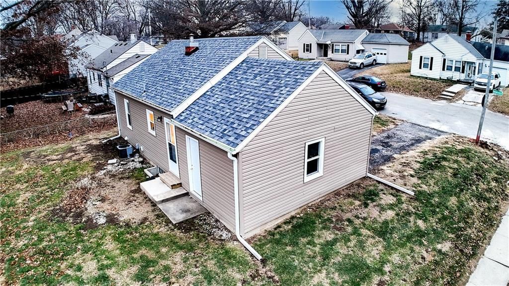 Photo of 2201 Monterey Drive, St Joseph, MO 64507 (MLS # 2592015)