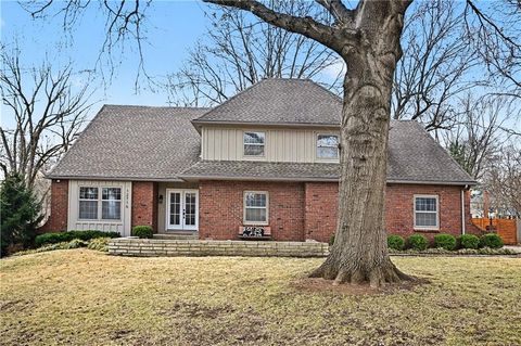 12716 Oakmont Drive, Kansas City, MO 64145 - #: 2596134