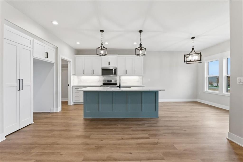 12417 Black Oak Circle