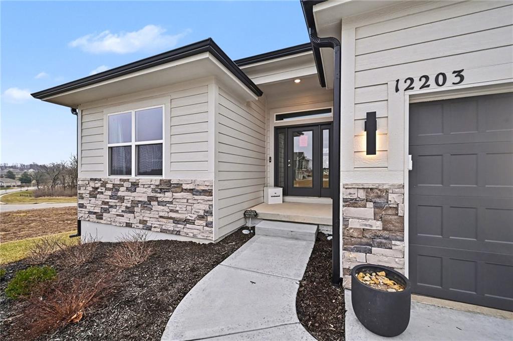 12203 N Virginia Avenue