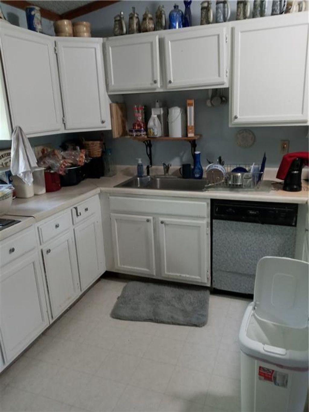 Photo of 5811 Frederick Boulevard, St Joseph, MO 64507 (MLS # 2598700)