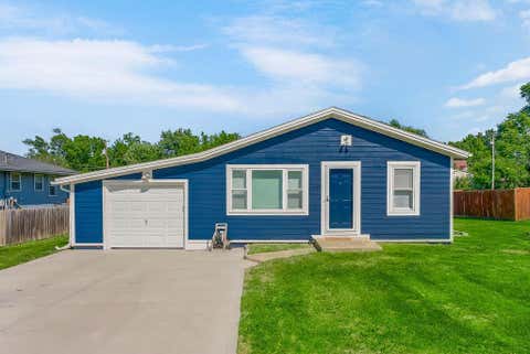 Photo of 308 N Washington Street, Spring Hill, KS 66083 (MLS # 2636412)