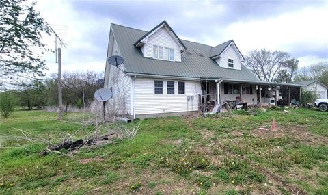 Photo of 19872 E 500 Road, Prescott, KS 66767 (MLS # 2615338)