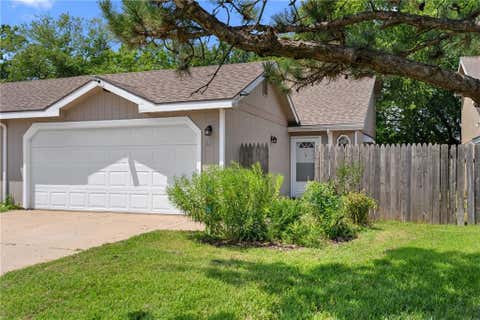 Photo of 517 Eldridge Street, Lawrence, KS 66049 (MLS # 2632139)