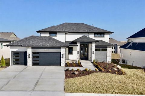 16800 Parkhill Street, Overland Park, KS 66221 - MLS#: 2584452