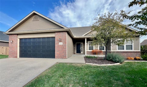 Photo of 5504 Harvard Road, Lawrence, KS 66049 (MLS # 2645605)