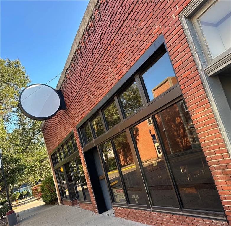 451 S Thompson Avenue