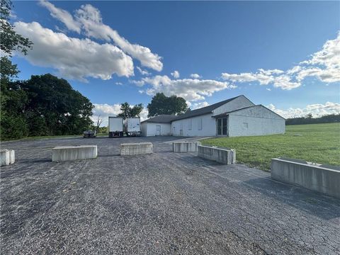9775 Swartz Road Kansas City KS 66111