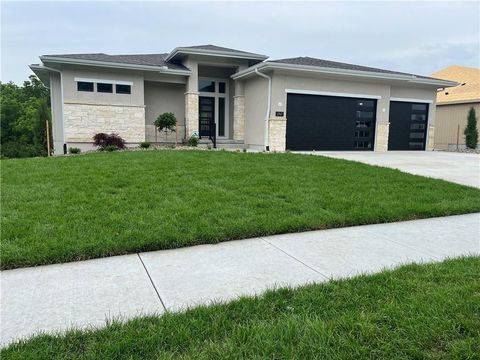 2817 SW Heartland Road Lee's Summit MO 64082