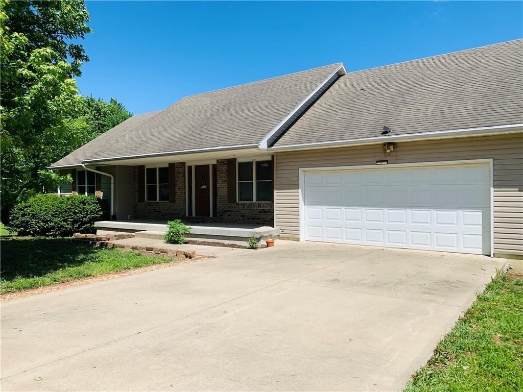 Photo of 505 S Broadway Street, Butler, MO 64730 (MLS # 2618273)