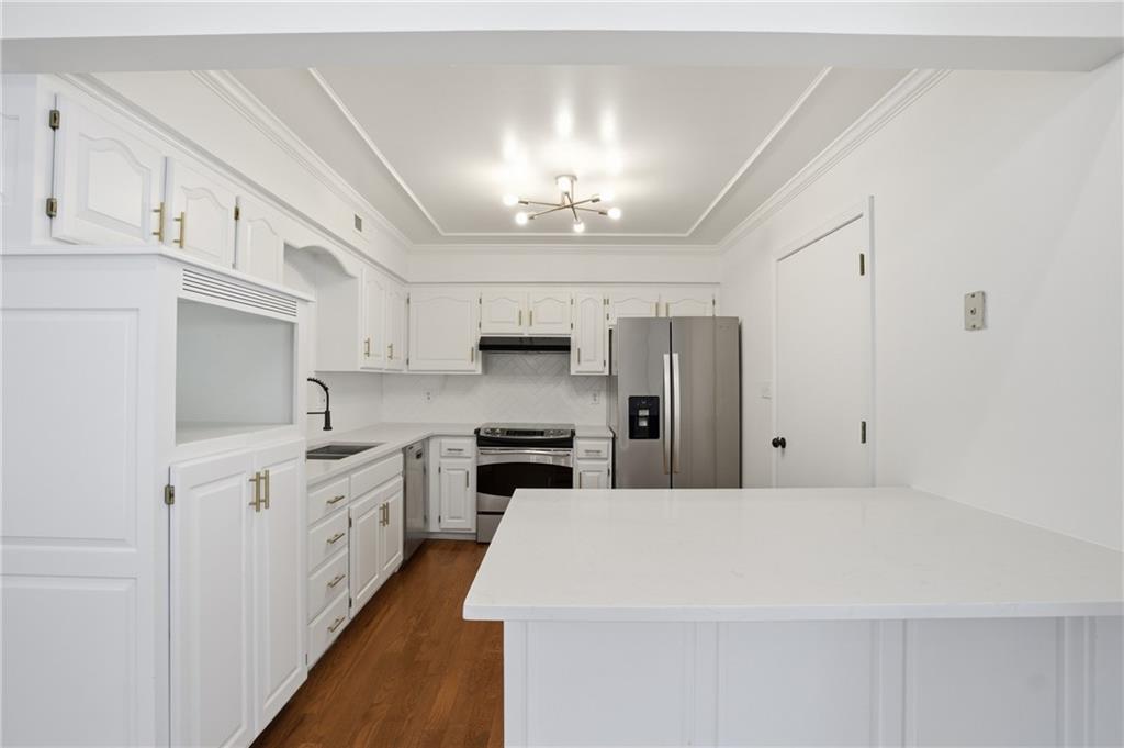 3509 S Maybrook Avenue