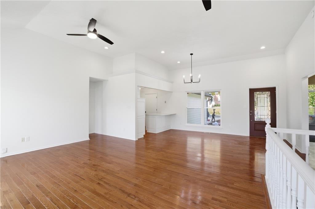 3509 S Maybrook Avenue