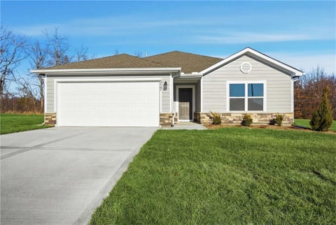 Photo of 20320 W 195th Street, Spring Hill, KS 66083 (MLS # 2639191)