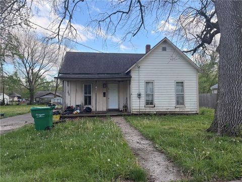 Photo of 411 W Adams Street, Butler, MO 64730 (MLS # 2617580)