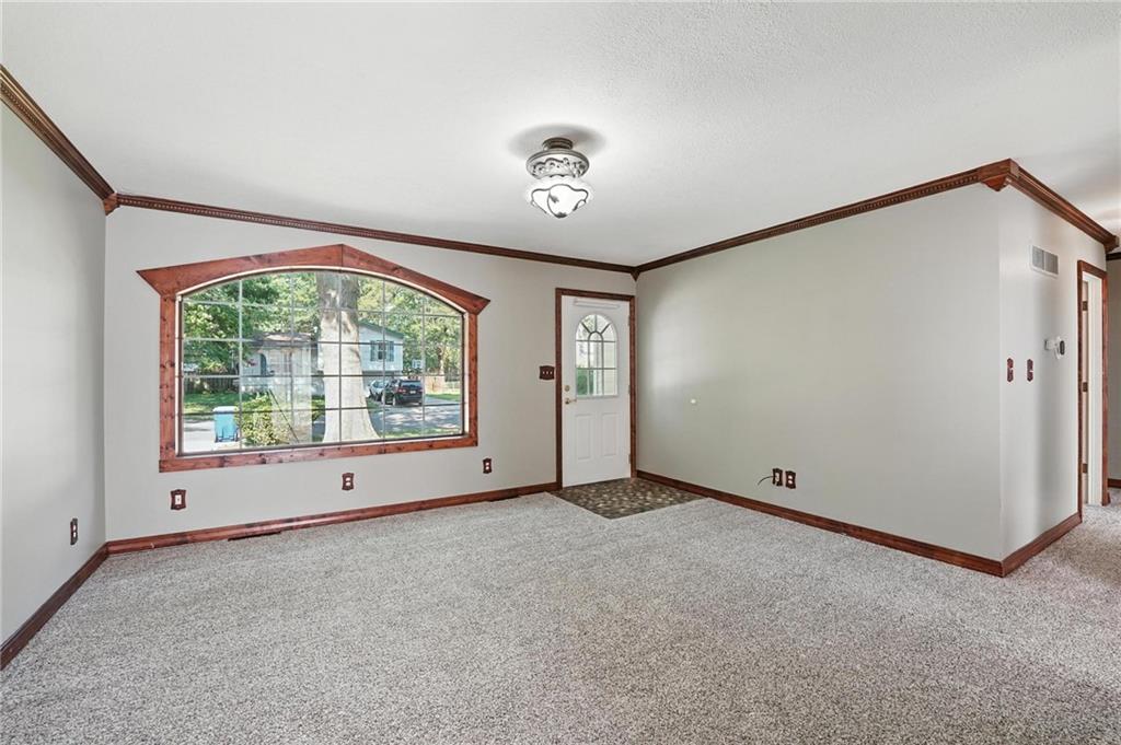 109 SE Brentwood Drive