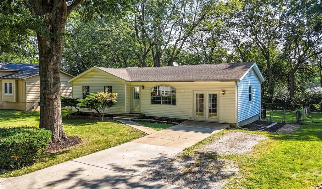 109 SE Brentwood Drive