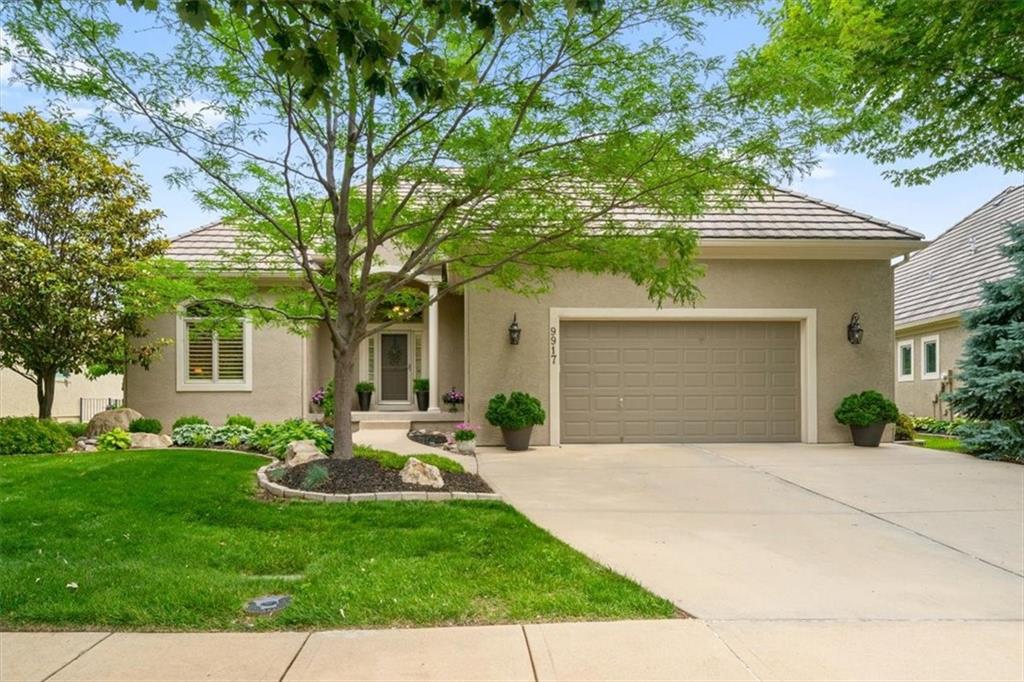 9917 Fountain Circle