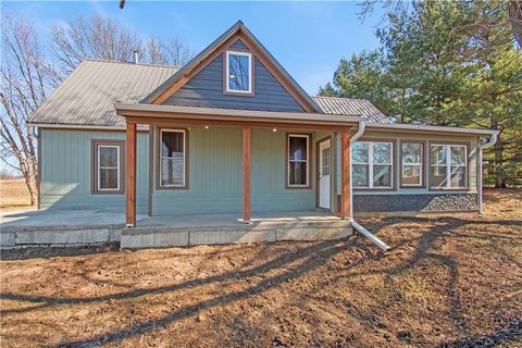 1211 Broad Street, Waverly, MO 64096 - MLS#: 2600621