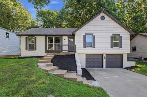 Photo of 10223 Rosehill Road, Lenexa, KS 66215 (MLS # 2637644)