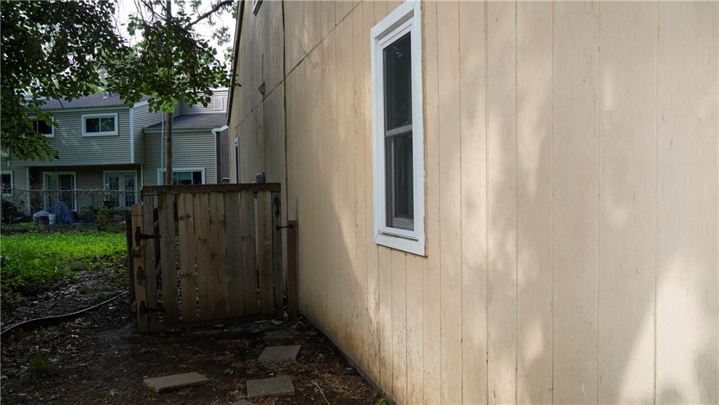 1506 Pin Oak Drive