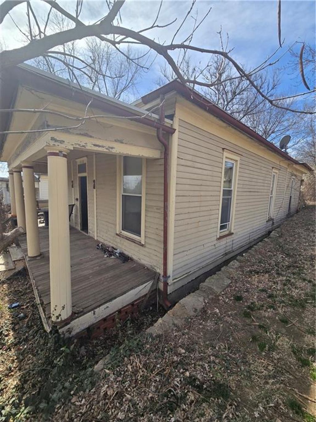 Photo of 1618 Main Street, St Joseph, MO 64505 (MLS # 2607803)
