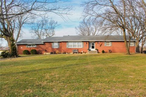 543 E Park Road Garnett KS 66032