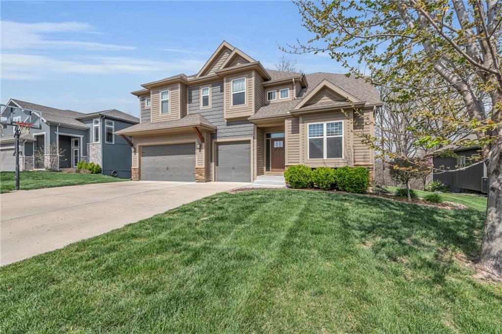 5905 Thousand Oaks Drive