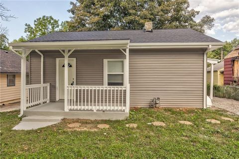1810 S Maywood Avenue, Independence, MO 64053 - MLS#: 2569504