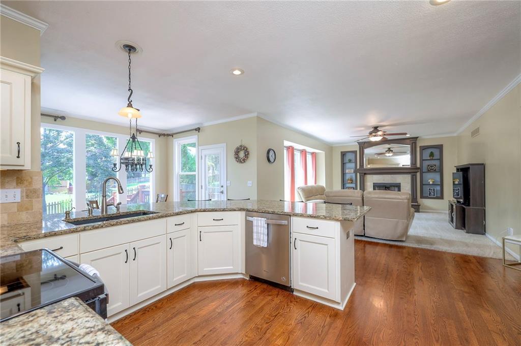 13907 W 71 Place