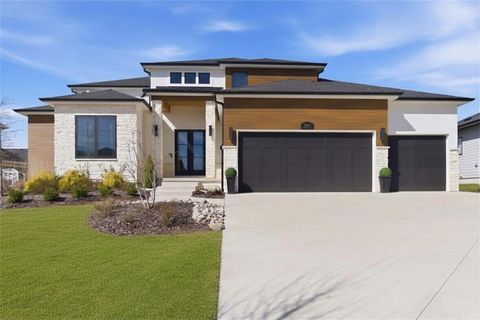 16908 Rosehill Street Overland Park KS 66221