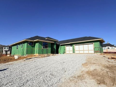 13602 Fontana Street Leawood KS 66224