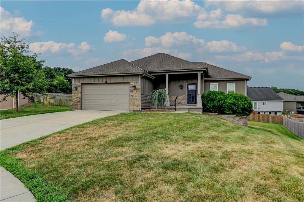 Photo of 599 Linda Court, Liberty, MO 64068 (MLS # 2633957)