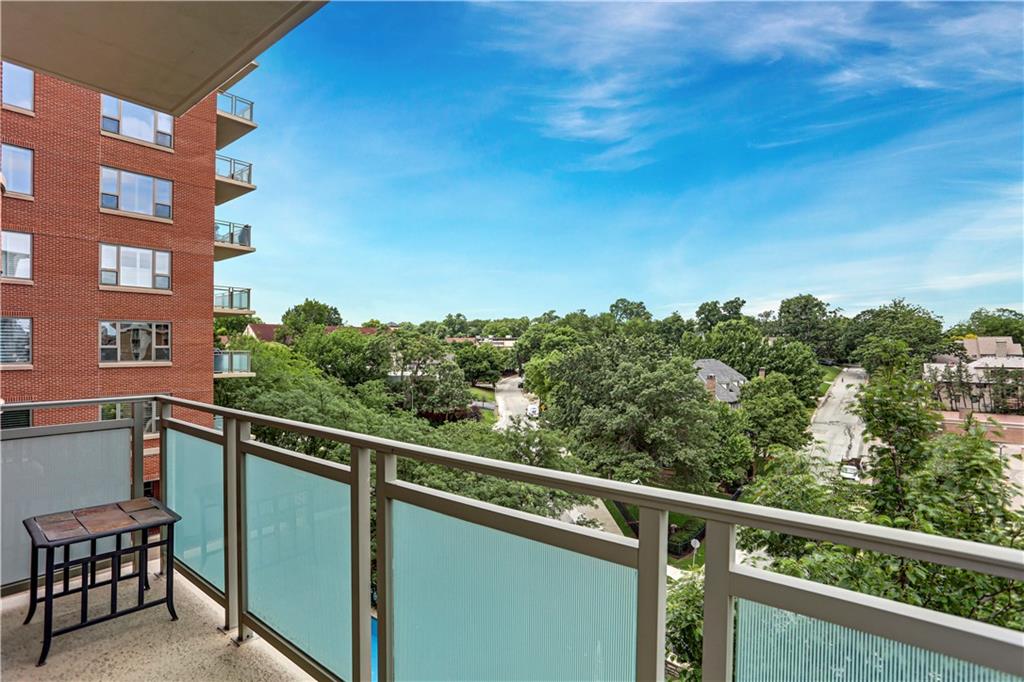 4950 Central #302 Street