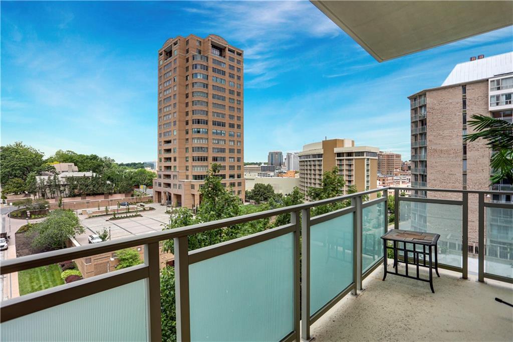 4950 Central #302 Street