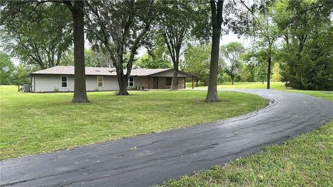 28380 Old Kansas City Road Paola KS 66071