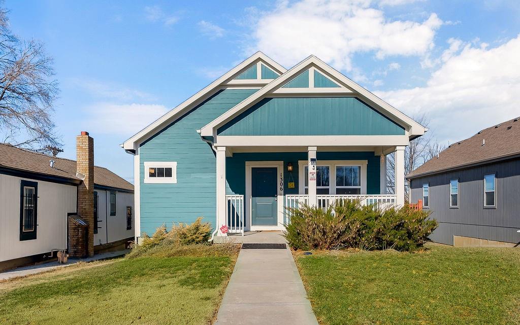 1306 Armstrong Avenue