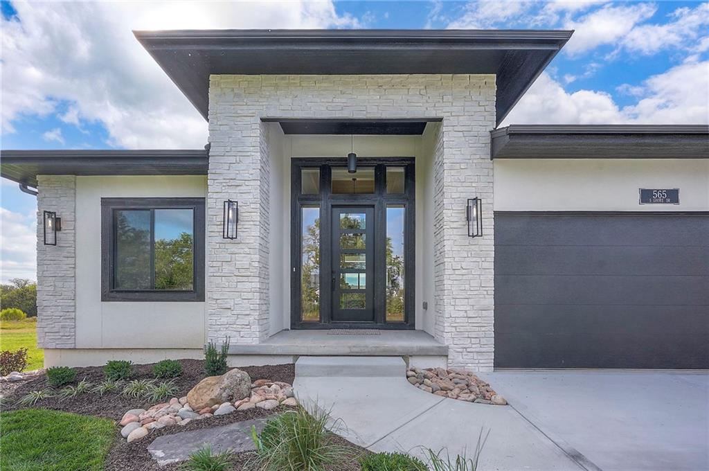 565 South Shore Drive