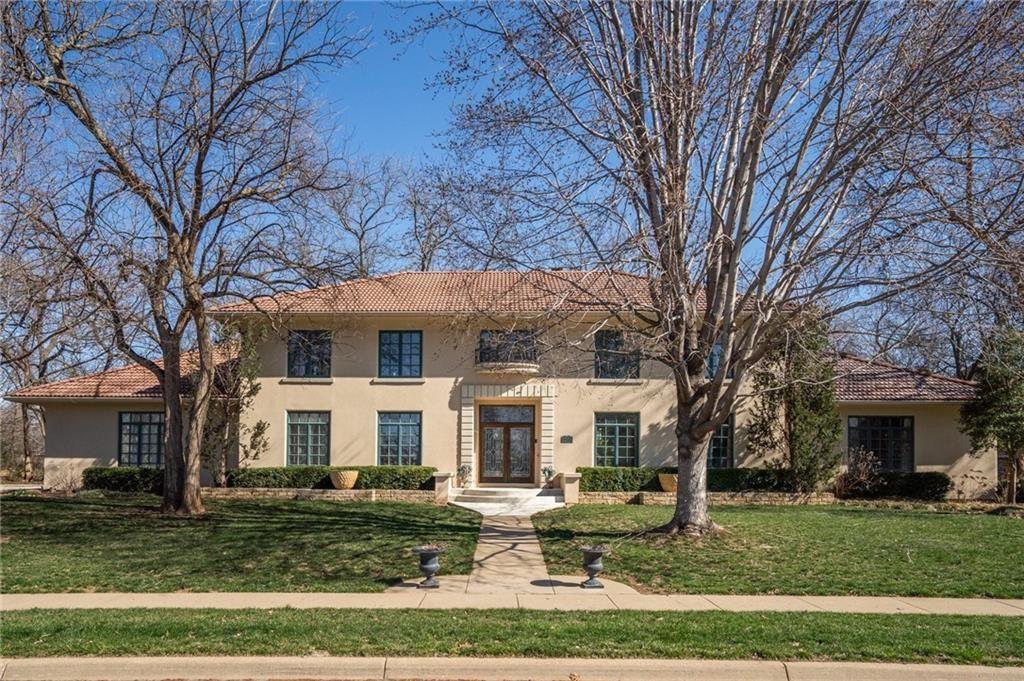 Photo of 4412 Nicklaus Drive, Lawrence, KS 66047 (MLS # 2607598)