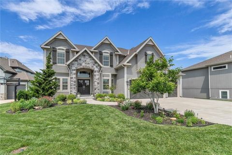 9812 Saddletop Street Lenexa KS 66227
