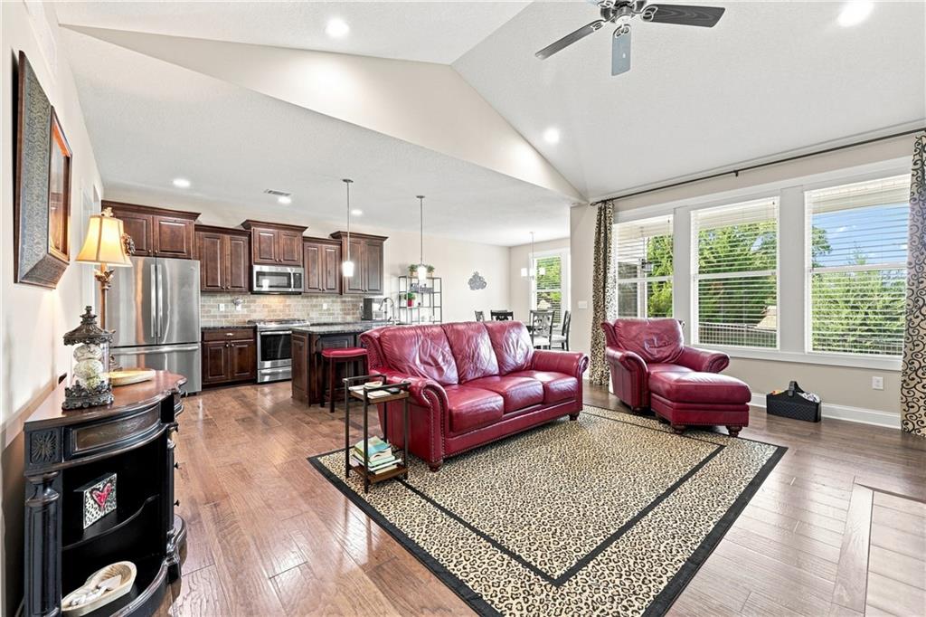 24940 W 143 Terrace