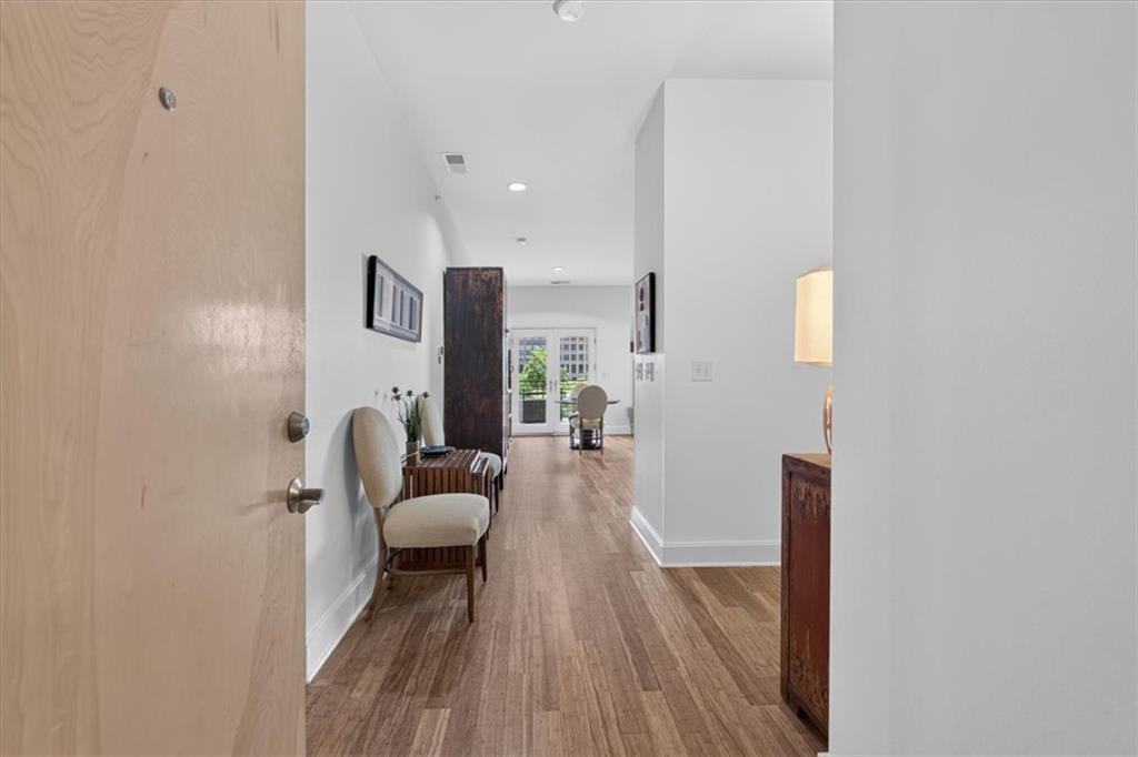 4521 Wornall Road 106