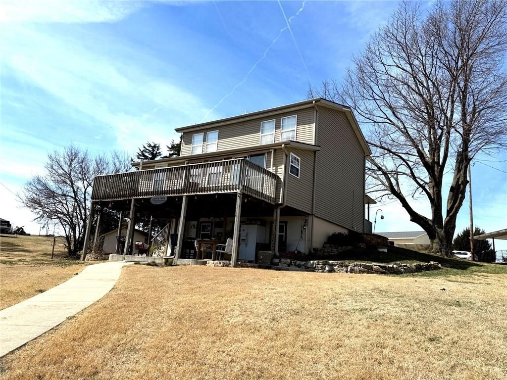 Photo of 100 Inlet Cove, Council Grove, KS 66846 (MLS # 2608469)