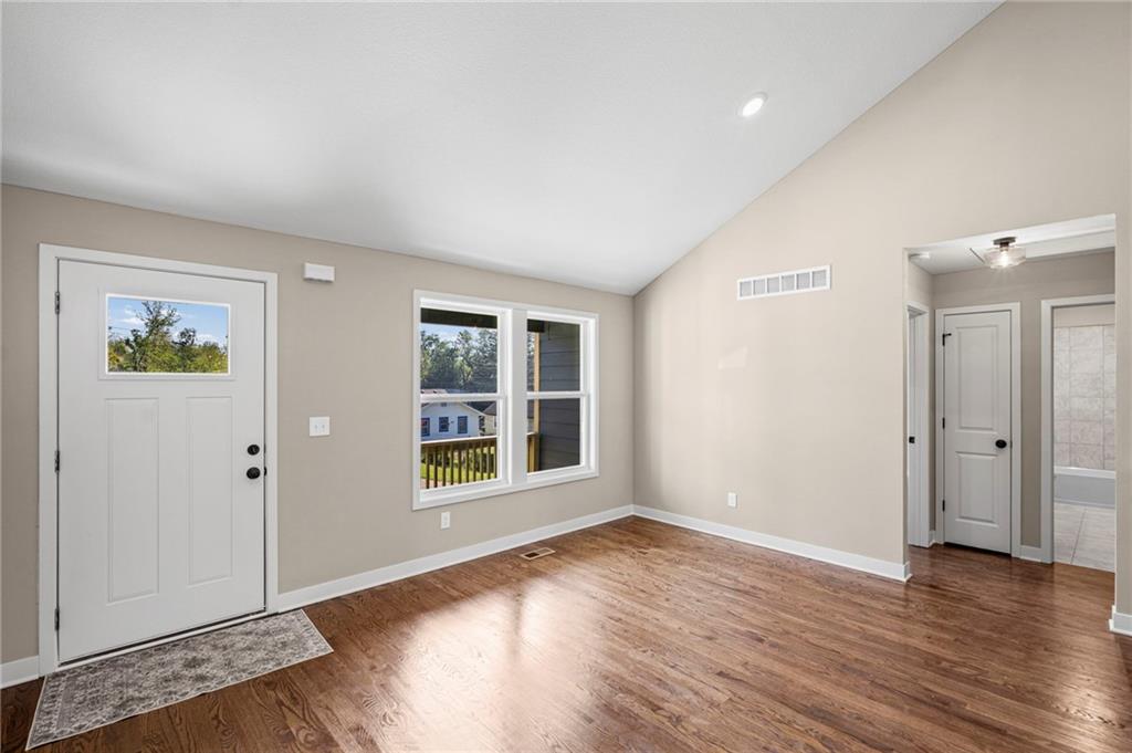 2724 N 21st Place